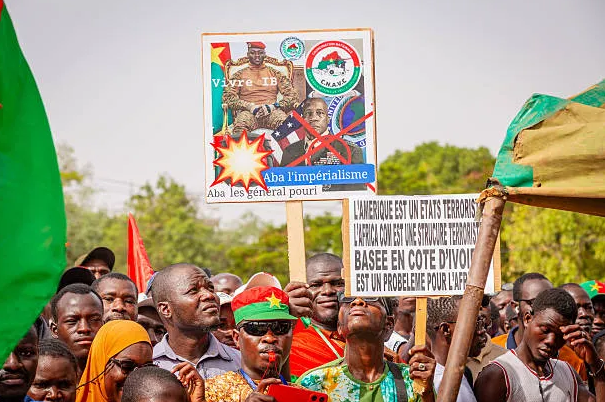 A Reconstrução Popular de Burkina Faso