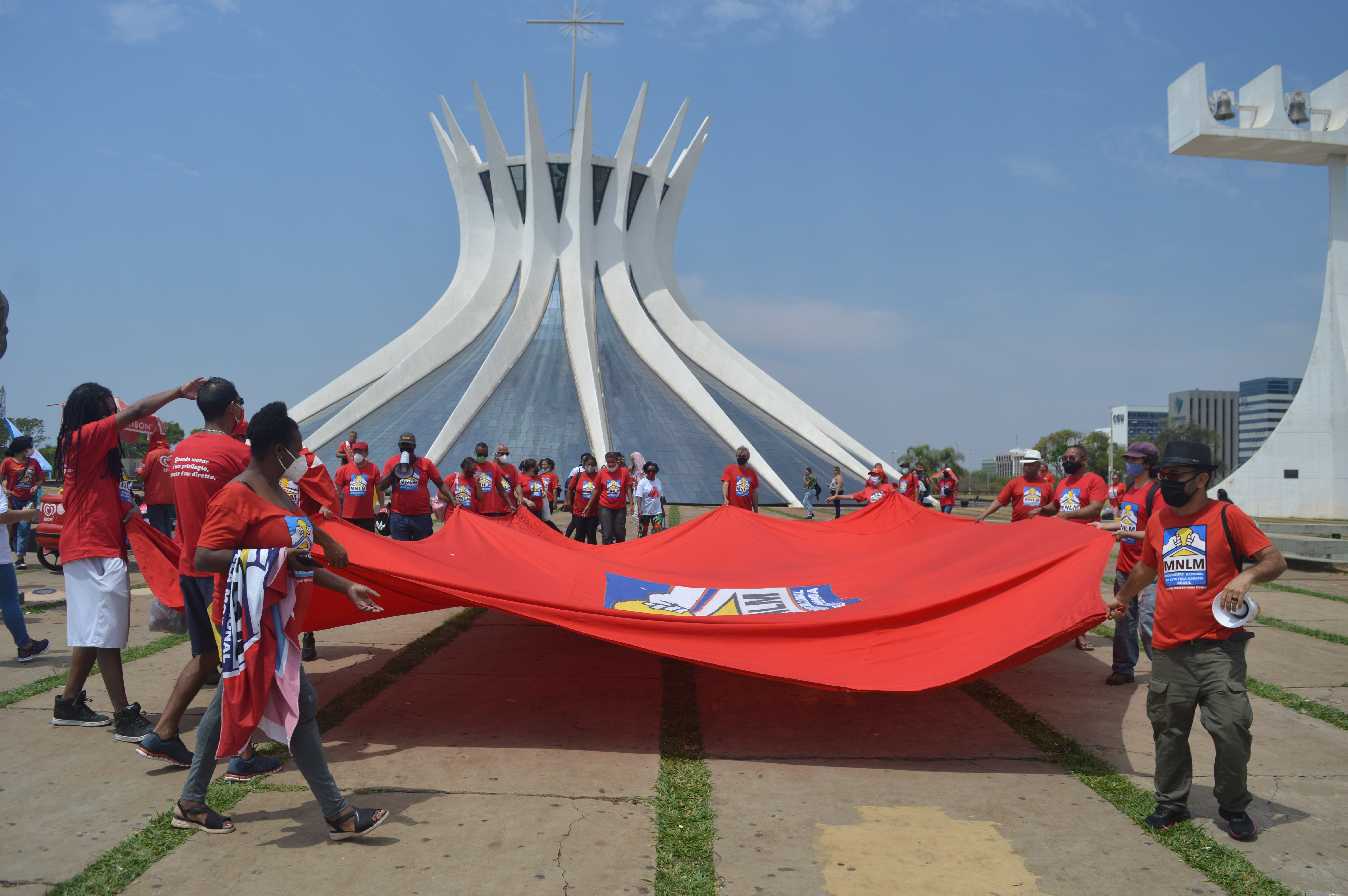 MNLM - Movimento Nacional de Luta pela Moradia